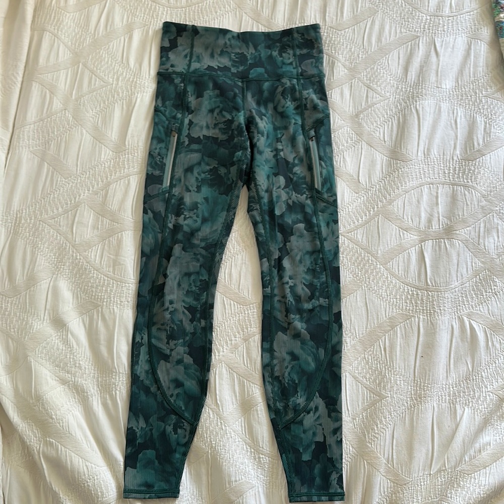 Athletes leggings, zipper pockets, xs